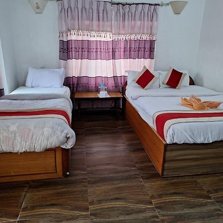 Hotel Shiva'S Dream Саураха Екстериор снимка